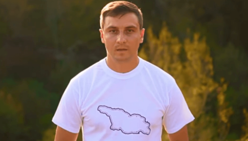 შესანიშნავად თქვა ყველას სათქმელი – სოციალურ ქსელში ვიდეო ვრცელდება