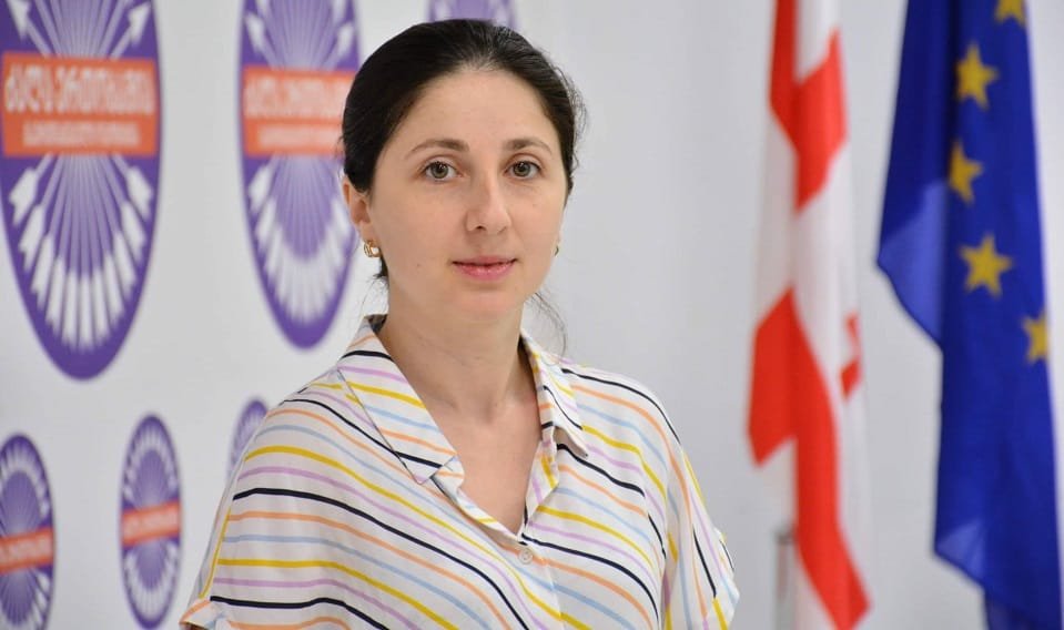 კორონა ისე გადავაგორე კაციშვილი არ შემიწუხებიხართ- თეონა ჭალიძე