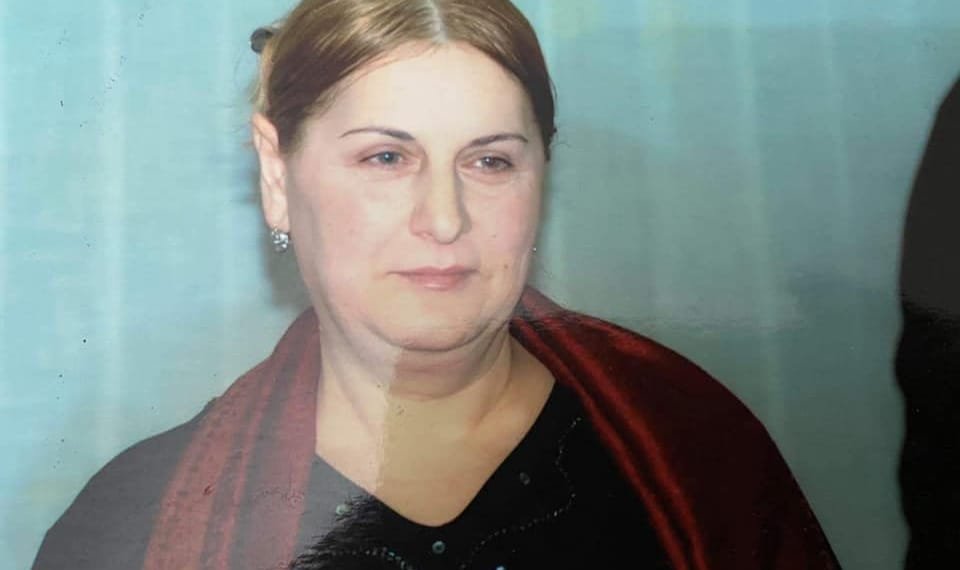 “ჩემი დედიკო ამ დილით მოკლეს. აი, ასე ლამაზად წავიდა გამოკვლევაზე 27- ში და მოკლეს!”