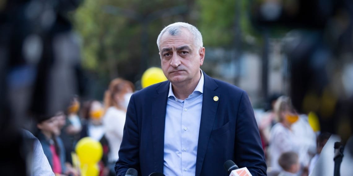 “მათ იციან, რომ არჩევნები გაყალბდა და ჩვენ გვაქვს მკვეთრი პოზიცია”-მამუკა ხაზარაძე