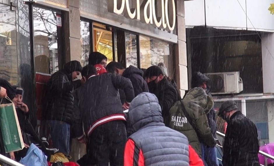 რა ვითარებაა ქუთაისის სავაჭრო ობიექტებთან რეგულაციების შემსუბუქების პირველი დღეს (+ფოტო)