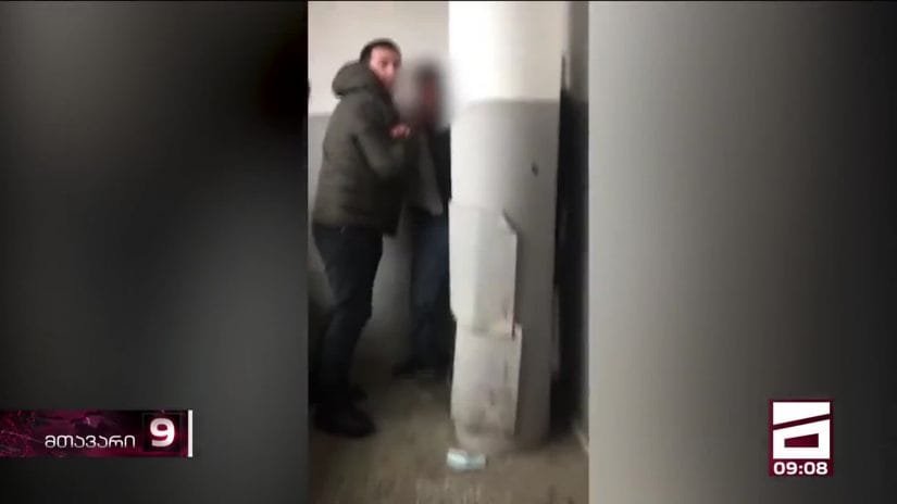 პოლიციის მიერ შეცდომით დაკავებულ კაცს, ოჯახი რამდენიმე საათი უშედეგოდ ეძებდა