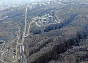 სავარაუდოდ 2 და 3 დღის ამბავი არაა ამისი ამოძრავება, უბრალოდ ახლა მიხვდნენ რომ შეიძლება ცუდად დამთავრდეს – რა ხდება ვაშლიჯვრის და ნუცუბიძის დამაკავშირებელ გზაზე (+ფოტო)