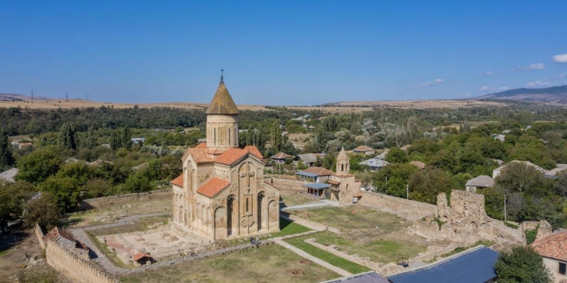სამთავისის ტაძარში კორონავირუსმა იფეთქა