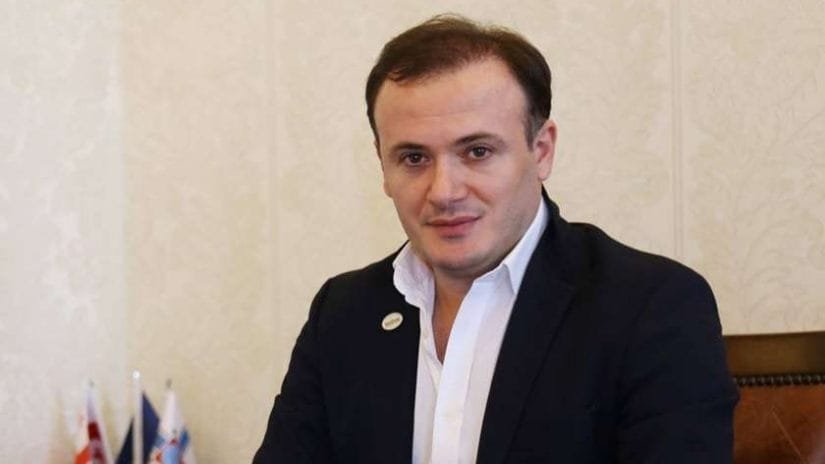 გადაიხადოს და გამოვაცილებ, თუ გასასვლელს ვერ აგნებს – ზარქუა ნიკა მელიაზე