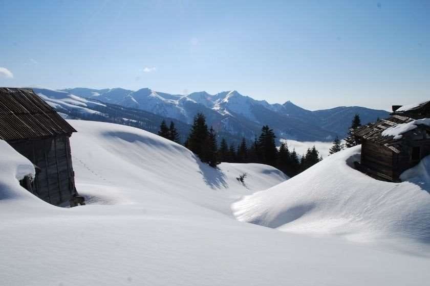დაგვექცა თავზე ცა – რა ხდება გომის მთაზე