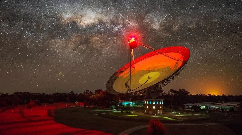 აღმოჩენილია დედამიწაზე ყველაზე შორიდან მომავალი რადიოსიგნალის წყარო (+ვიდეო)
