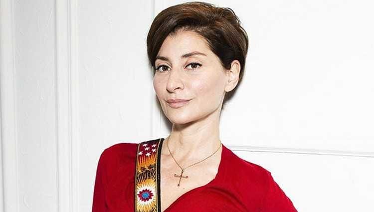 42 წლის სოფო შე­ვარ­დნა­ძე დედა პირველად გახ­და – რას წერს მედია საიდუმლო რომანზე