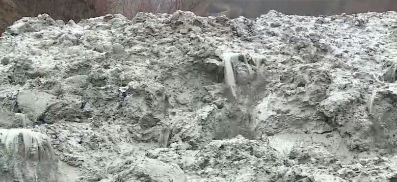 მეწყერი, ჩაკეტილი გზა, გარესამყაროს მოწყვეტილი ოჯახები – ცაგერში სტიქია მძვინვარებს