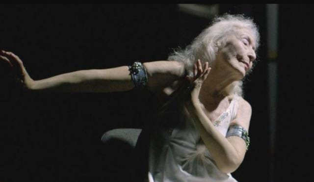 ჩემი დამოკიდებულება ისეთივეა, როგორც მაშინ, ჩემს ბავშვობაში – 106 წლის მოცეკვავე (+ვიდეო)