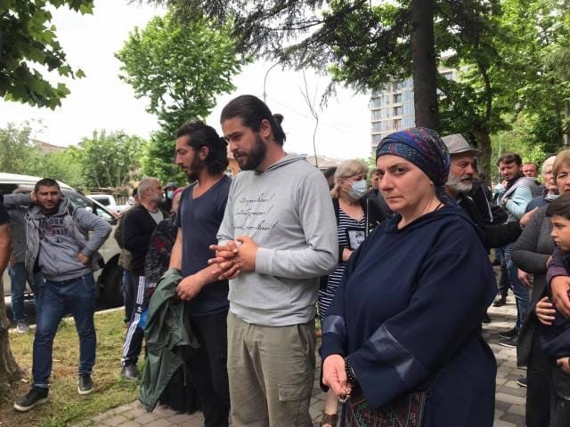 ხელისუფლება, ცდილობს რომ პოლიცია ფარად აიფაროს – აქცია იმერეთის სამხარეო პოლიციასთან