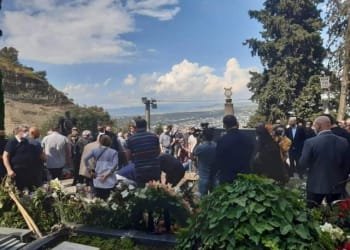 …ეს ერთადერთი ფოტოა, რომელიც გუშინ მთაწმინდაზე გადავიღე.”-ნანული ცხვედიანი. 