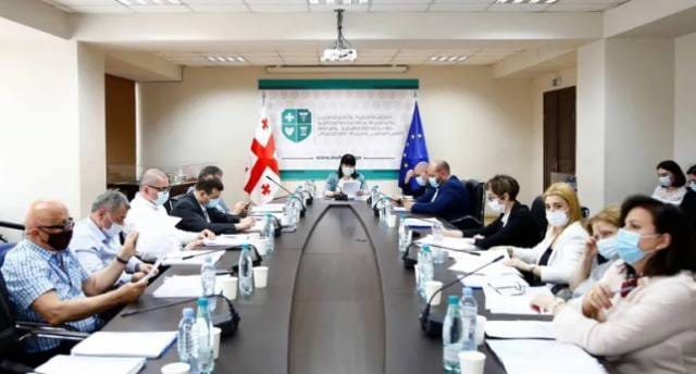 რამდენიმე ექიმს სახელწიფო სერთიფიკატი შეუჩერდა