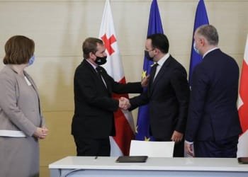 საქართველოსა და საფრანგეთს შორის თანამშრომლობის შესახებ შეთანხმება გაფორმდა – ფოტო კოლაჟი