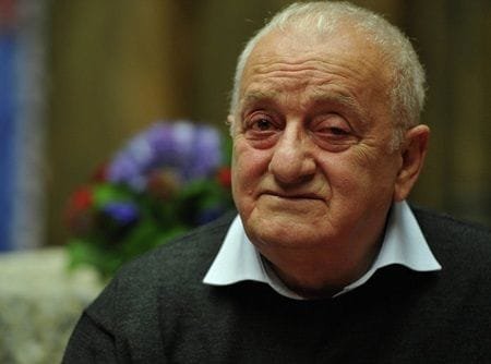 განუმეორებელი ქუთაისელი იყო, განუმეორებელი ნიჭით და ადამიანობით და ასეთივე განუმეორებელი მემკვიდრეობა დატოვა – იმერეთის გუბერნატორი და ქუთაისის მერი რეზო გაბრიაძის გარდაცვალებას ეხმიანებიან