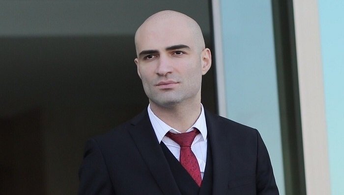 ზუსტად ის ქალბატონია, ვინც ატირებული მევედრებოდა ჟურნალისტების ჩართვას – რას წერს ადვოკატი მედიის მიმართ აგრესიაზე