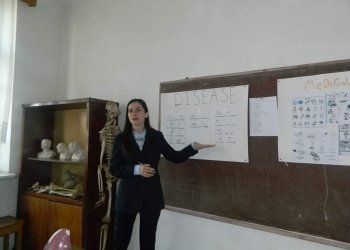,,ის უნდა იყოს დედაც, მეგობარიც, ფსიქოლოგიც, პროფესიონალი ხომ რა თქმა უნდა”-თამუნა ციცვიძე