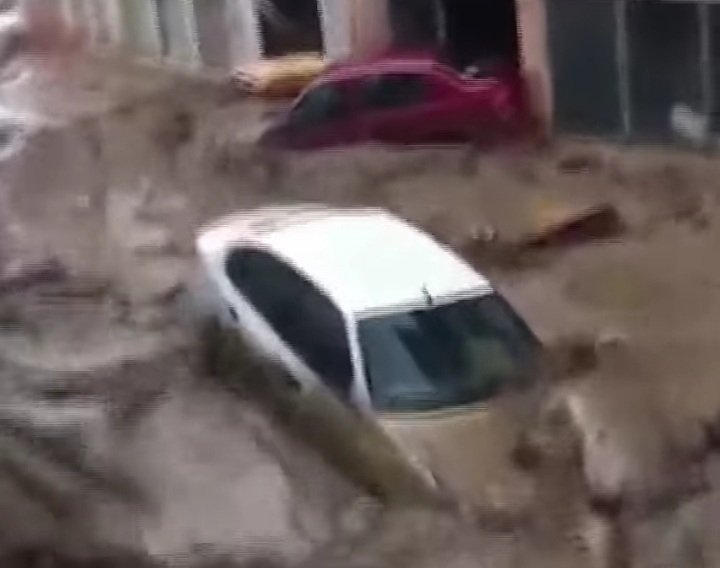 წვიმისა და ღვარცოფის შედეგად თურქეთში მსხვერპლთა რიცხვი გაიზარდა
