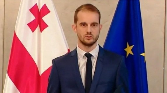 ,,ეს თანხები საქართველოს მოსახლეობის კეთილდღეობას უნდა მოხმარებოდა”-  ჟულიენ კრამპი