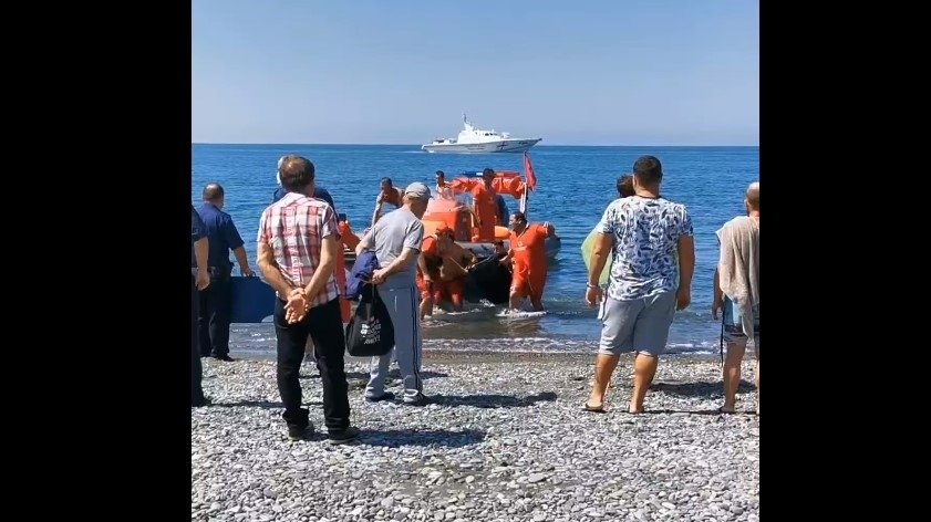 ხმელეთზე ეძებდნენ ხალხოო 40 წუთი – ზღვაში 23 წლის ბიჭი დაიხრჩო