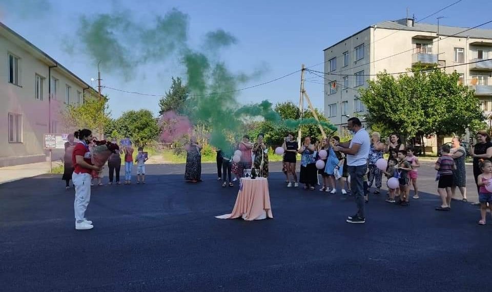 როგორ დახვდნენ 15 წლის ევროპის ჩემპიონს ხონში
