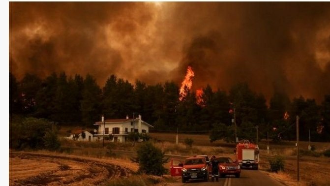 საბერძნეთში ხანძრის კერები უკონტროლოდ მძვინვარებს