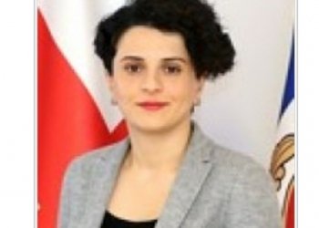 ,,ჩვენ გადავწყვიტეთ პარლამენტის შენობა ვაქციოთ მართლმსაჯულების ჰაბად”-ნათია მეზვრიშვილი