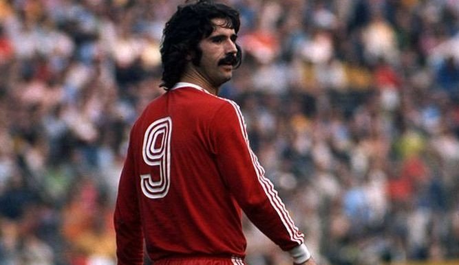 ფეხბურთის ლეგენდა რომელმაც სამუდამოდ დაგვტოვა