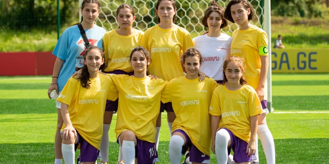 ხონის გოგონათა საფეხბურთო გუნდი საქართველოს ჩემპიონობისთვის იბრძოლებს