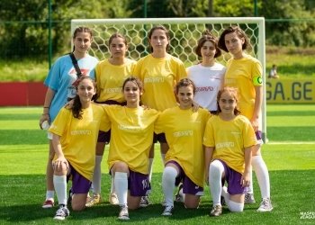 ხონის გოგონათა საფეხბურთო გუნდი საქართველოს ჩემპიონობისთვის იბრძოლებს