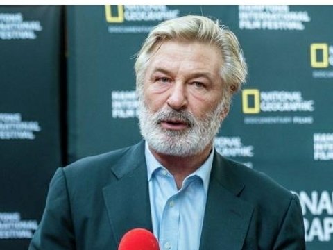 ,,ეს არის ტრილიონში ერთი შემთხვევა”-   ბოლდუინმა ადევნებულ პაპარაცებს მანქანა გაუჩერა და ინტერვუ მისცა
