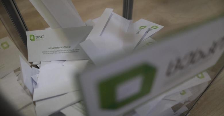 როგორ მიმდინარეობს არჩევნები ქუთაისში