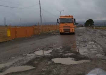 ეს გზა სადმე მთაში არ გეგონოთ – რა ვიდეოს ავრცელებს მოქალაქე (+ვიდეო)