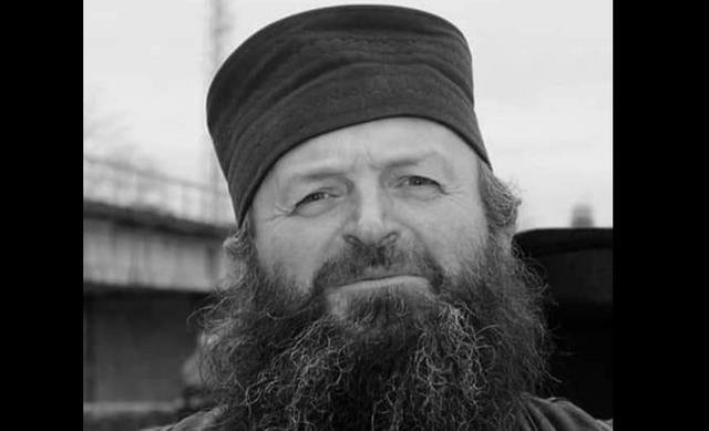 მამა მოსე კორონავირუსით გარდაიცვალა