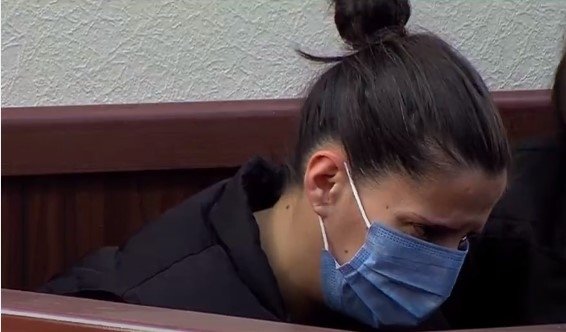 “დამეხმარეთ, რომ ჩემს შვილთან ვიყო ”-პროკურატურა ამბობს რომ ქალმა შვილი ჯერ გაგუდა