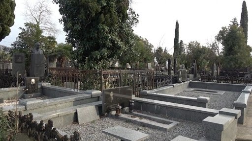 ქუთაისში სასაფლაოების ქურდები დააკავეს