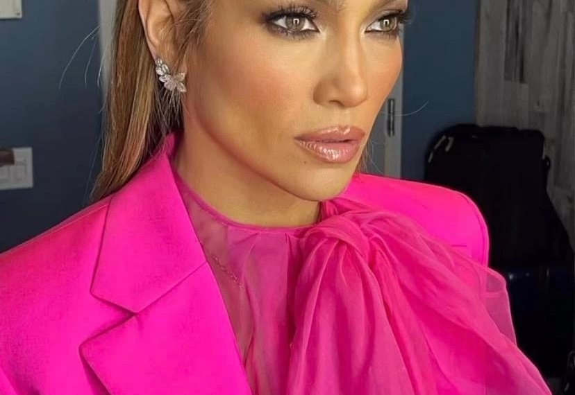 ჯენიფერ ლოპესი ქართველი დიზაინერის სამოსით (+ფოტო)