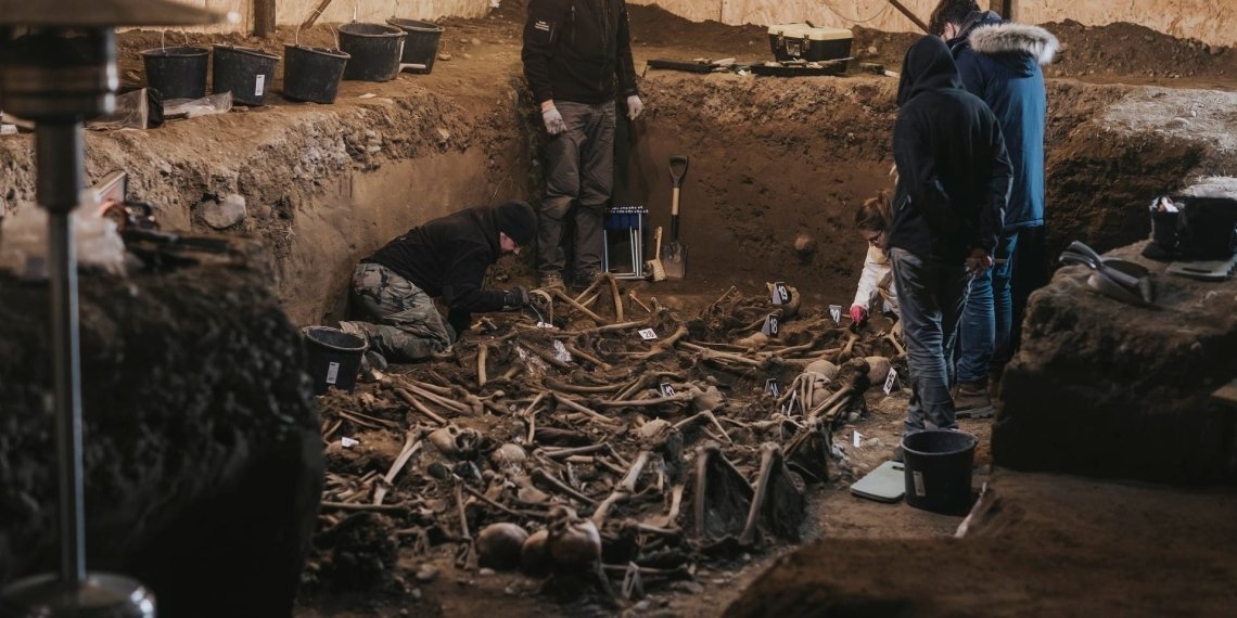 “ნეშტებს ხელები უკან აქვთ შეკრული…”-ცნობილია აჭარაში ყოფილ სამხედრო ბაზაზე აღმოჩენილი ადამიანების ვინაობა