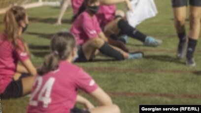 მწვრთნელი კაცი არასრულწლოვან სპორტსმენ გოგონებზე ძალადობდა