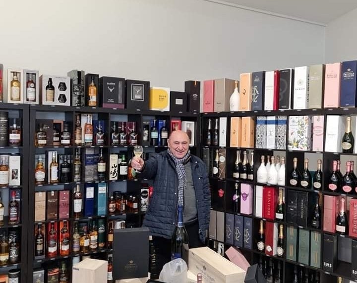 გოგი წულაია საფრანგეთში  პოლიტიკურ თავშესაფარს ითხოვს (ფოტო)