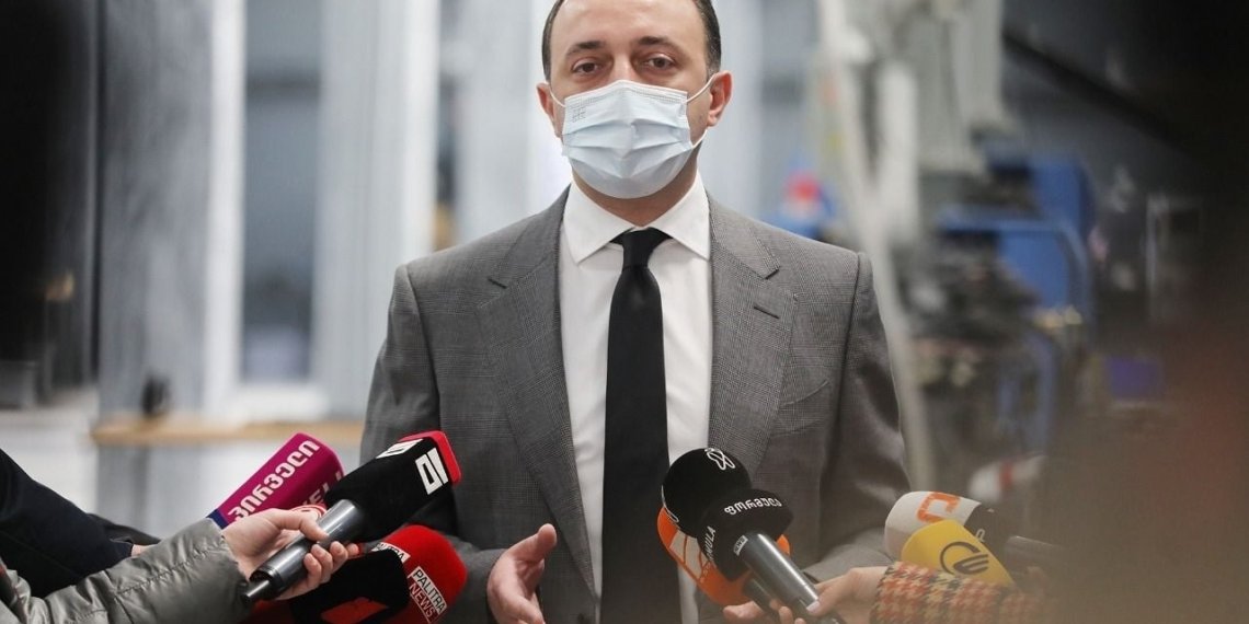 არ ვთვლი რომ პრემიერ-მინისტრმა უნდა გააკეთოს კომენტარი რაღაც გაუგებარ