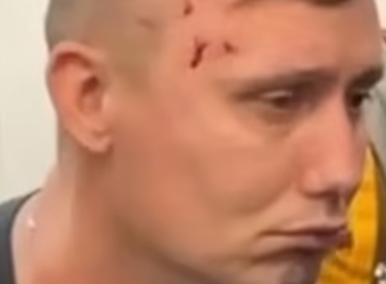 მაიკ ტაისონმა თვითმფრინავში მგზავრს სცემა