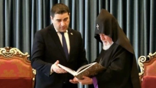 შალვა პაპუაშვილი ყოველთა სომეხთა კათალიკოსს შეხვდა