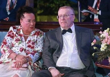 ,,ქორწილის პირველ ღამეს მითხრა, მინისტრი გავხდები”-ჟირინოვსკის მეუღლე