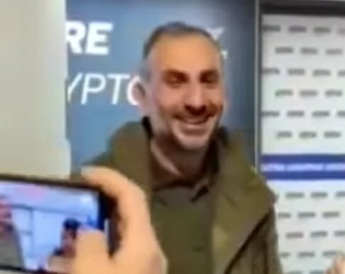 საქართველოს პარლამენტის დეპუტატი ალეკო ელისაშვილი უკრაინიდან  საქართველოში დაბრუნდა