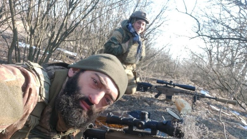 ზელენსკიმ ორი ქართველი, ანდრია ღარიბაშვილი და რუსლან გოგუა „სიმამაცისთვის“ დააჯილდოვა