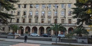 ქუთაისის მერია რესტორნებში 27 ათასი ლარის დახარჯვას არ ადასტურებს