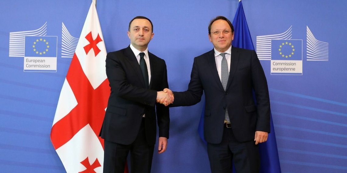 ირაკლი ღარიბაშვილი, ბრიუსელში ვიზიტის ფარგლებში, ოლივერ ვარჰეის შეხვდა