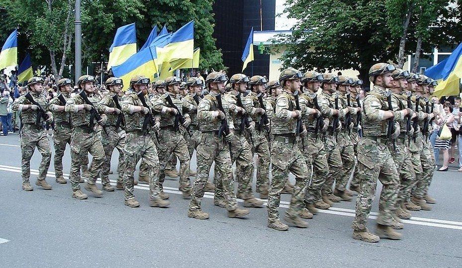 დღეს აზოვის პოლკის შექმნის დღეა