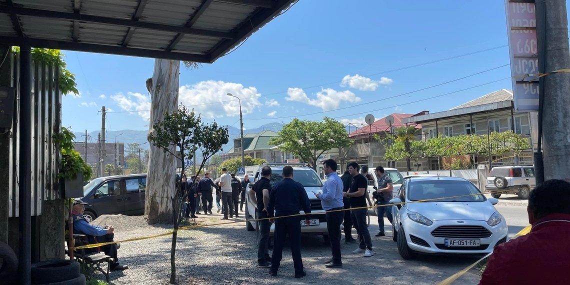 ბათუმში ქალი სავარაუდოდ ყოფილმა ქმარმა დაჭრა